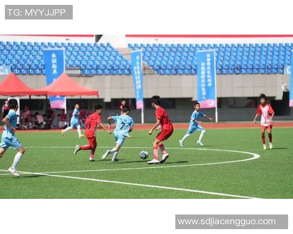 2025年赣州市青少年足球超级联赛合作机构征集活动正式启动欢迎参与 2025年赣州市青少年足球超级联赛合作机构征集活动正式启动欢迎参与