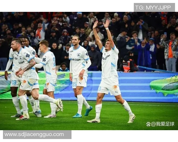 法甲巅峰对决里尔与马赛争夺欧冠席位的攻防较量 法甲巅峰对决里尔与马赛争夺欧冠席位的攻防较量